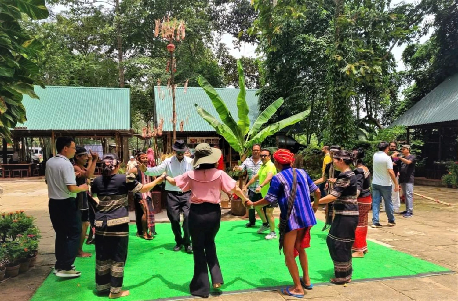 ĐỘC ĐÁO TÁI HIỆN VĂN HÓA DÂN TỘC S'TIÊNG TẠI KHU DI TÍCH LỊCH SỬ ĐỊA ĐẠO CỦ CHI